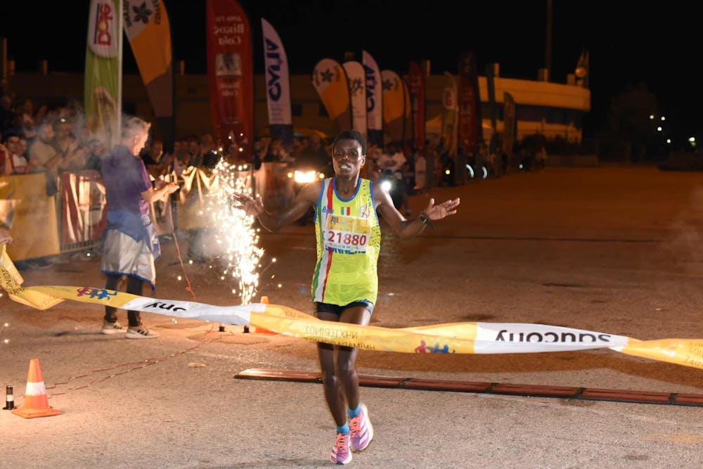 Νυχτερινός Ημιμαραθώνιος Πάτρας «Φάνης Τσιμιγκάτος» 2023: Νικητής με ρεκόρ διαδρομής ο Kimeli! runbeat.gr 